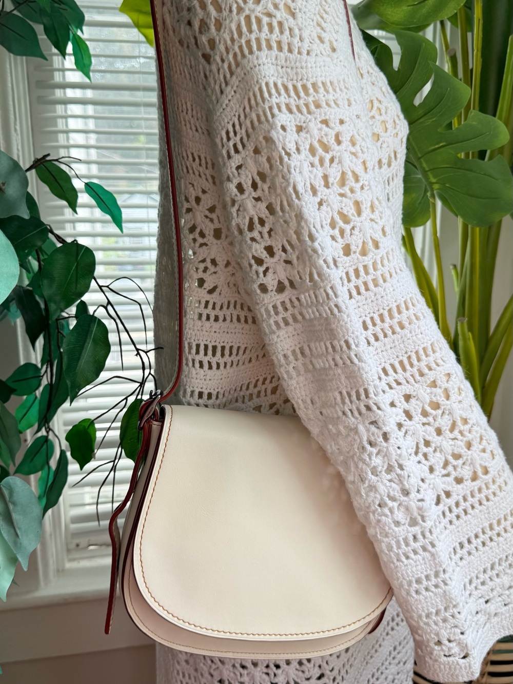 Coach Cream and Brown Crossbody Saddle Bag - Picture 13 of 14